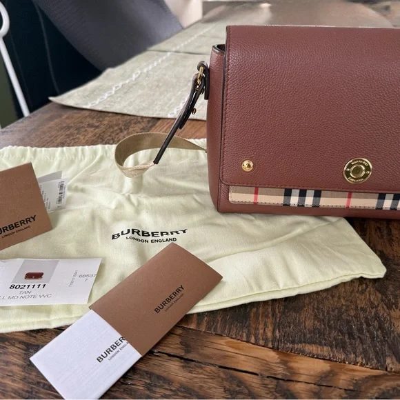 Burberry Vintage Checked Note Crossbody Bag - Picture 6 of 15